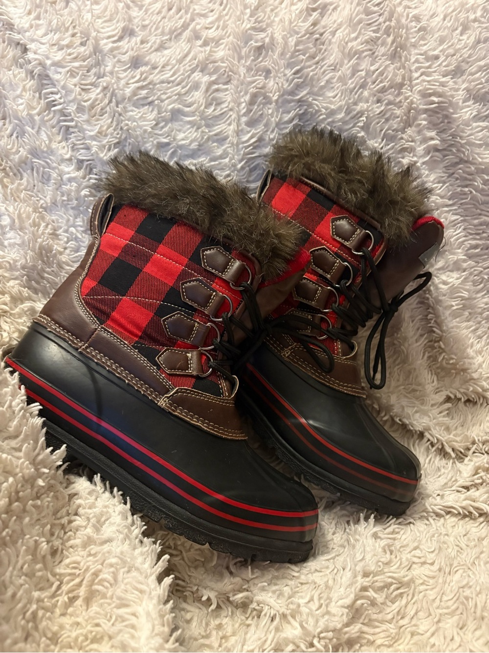 “Almost New” Natural Reflections Red Buffalo Plaid Faux Fur Winter Rain Boots - Picture 2 of 6